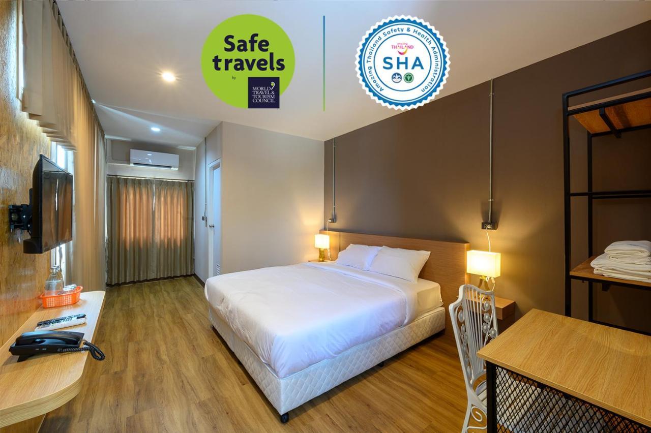 Grand Hotel Buriram Pokoj fotografie